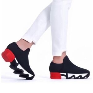 iRi NYC Wes I Black Neoprene Platform Sneakers Red Block Heel Made in Italy 38.5